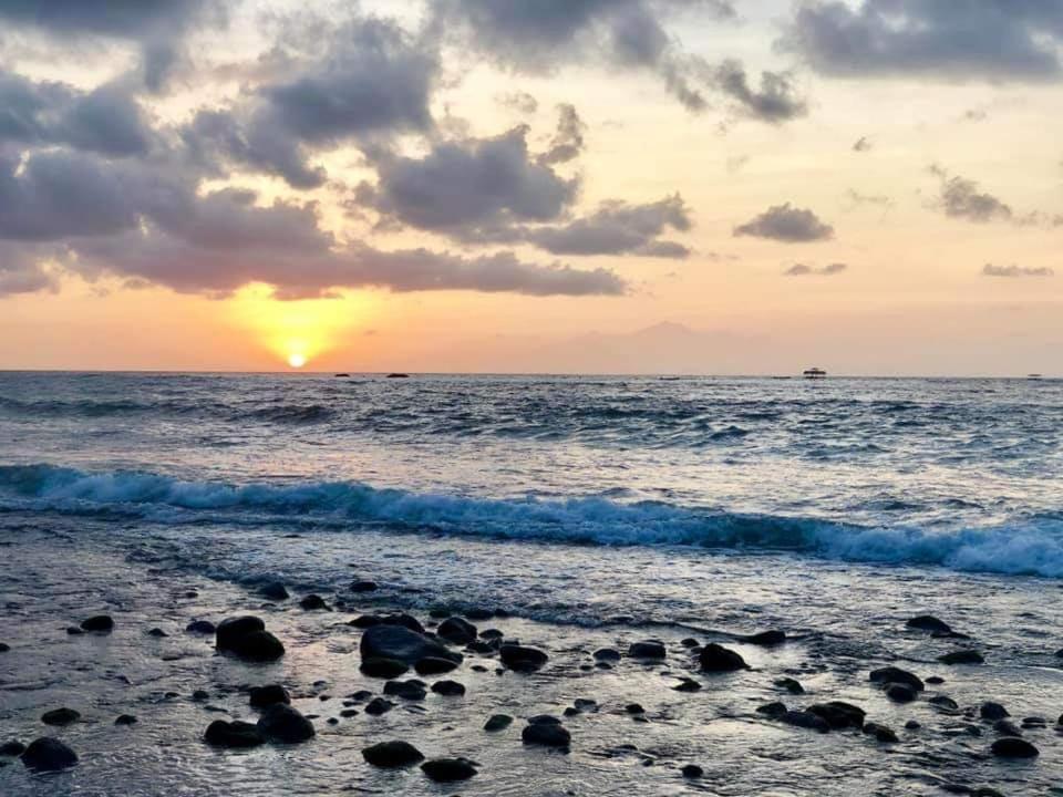 Jasri Dalem Surf Retreat Villa Luaran gambar